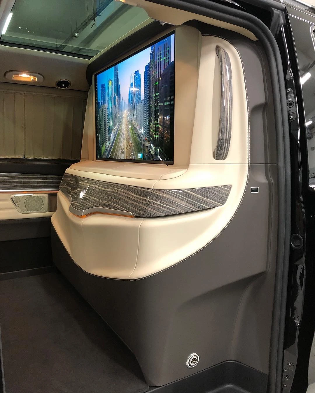 van partition van partition
