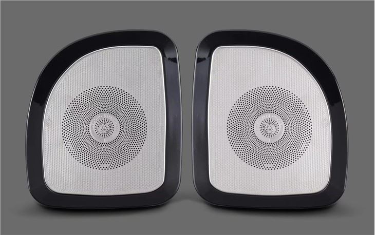 Mercedes-Benz Vito V260L non-destructive upgrade audio system speakers